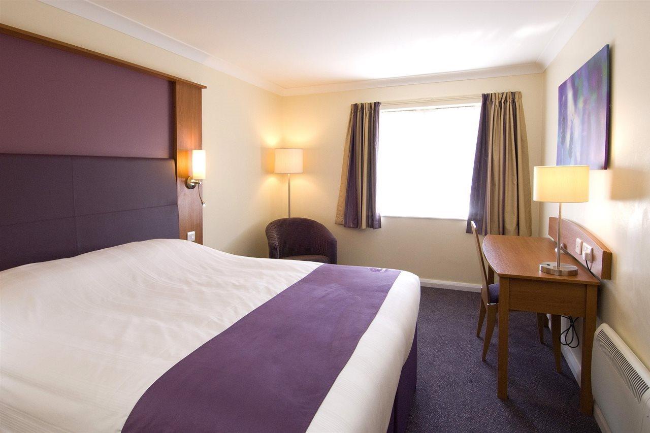 Premier Inn Birmingham South - Hall Green エクステリア 写真