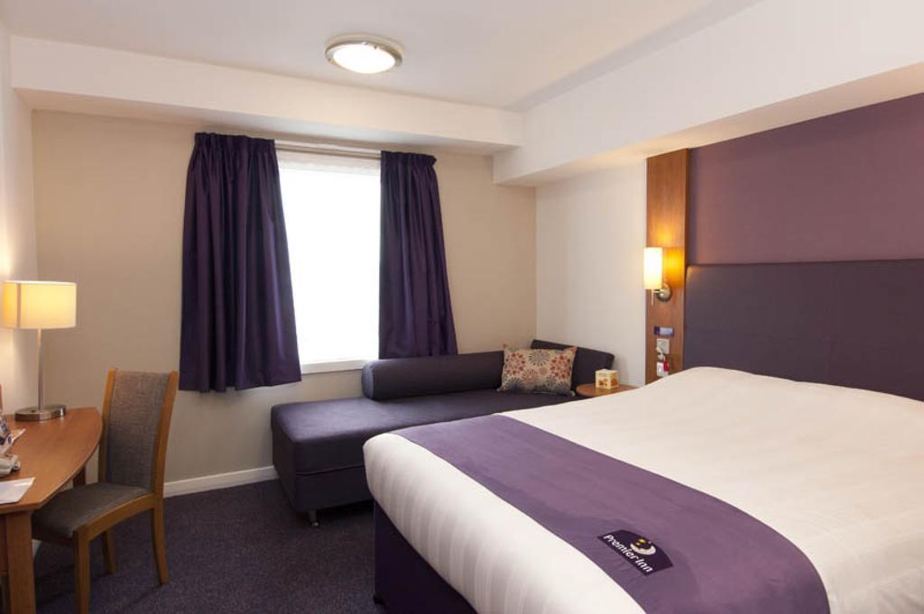 Premier Inn Birmingham South - Hall Green エクステリア 写真
